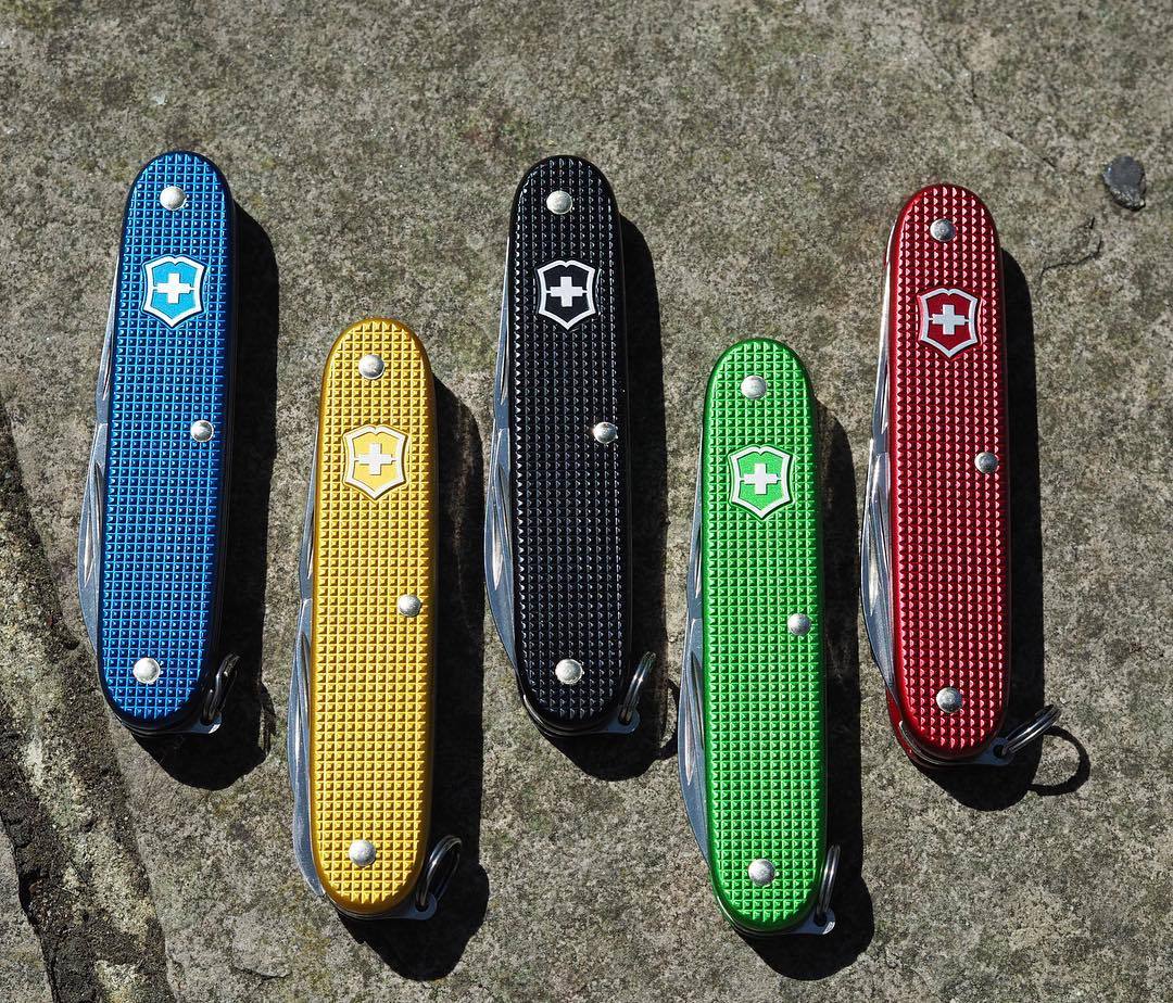 Sorry IG! I just love the Olympics and can’t help getting caught up in it!! #victorinox #victorinoxswissarmy #victorinoxalox #alox #aloxaholic #aloxpox #swissarmyknife #gearporn #everydaycarry #_everydaycarry_ #sak #sakaddict #sakallday #edc...