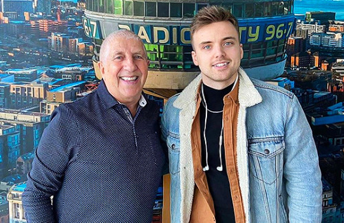 onlymywishfulthinking:Tonight Sunday, Jan 26th at 10pm GMT Parry Glasspool will be on Radio City Tal