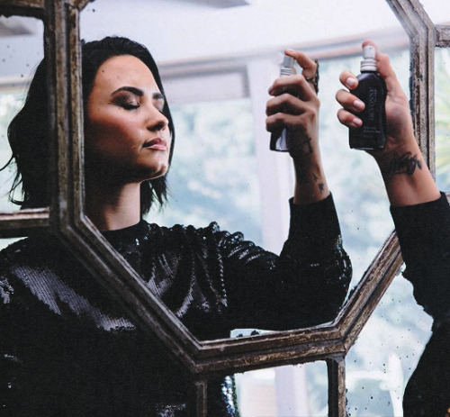 demirockgod:  Devonne by Demi 2016