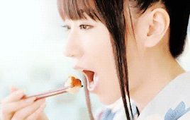 ithinkhernamewasisabella:  うなまぶし CM