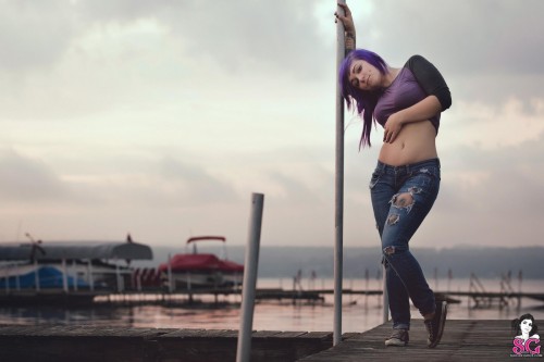 namaste-azaadi:  Aww, I love her pierced dimples  and her baby face ♥