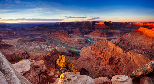 naturalsceneries:  Panorama of Dead Horse Point, Moab, UT Source: Ryan C Wright (flickr) 