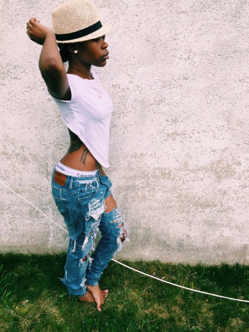 sharrina:  Jeans.