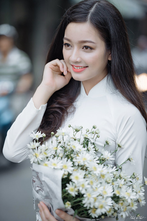  Vietnamese long dress (Ao dai) bởi Beauty Collection Qua Flickr: Photo backup https://flic.kr/s/aHs