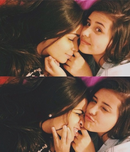 callmebisexual:  ♀♡