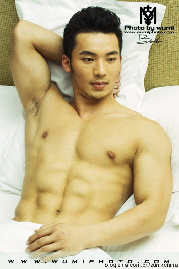 asianmalemuscle:  kou—ura:  郑少忠  