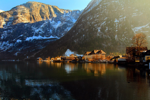 (via 500px / The village by Bank Charoensook) Hallstatt, Upper Austria, Austria