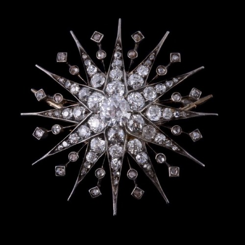 carolathhabsburg:Diamond star brooch. 1880s