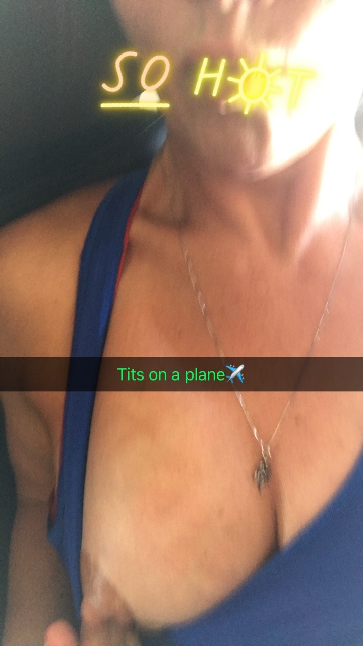 laman45:  A few more pics from those tits on a plane ✈️ 😜