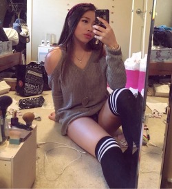 world-of-asian-beauties:  ❤️ @leexii.v  ❤️ Better than