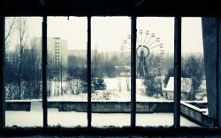 abandonedandurbex:  Winter in Pripyat [1680x1050]Source: