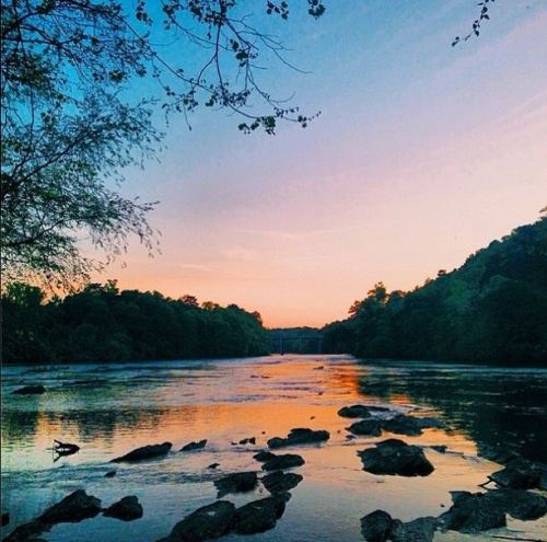 Sunset on the Chattahoochee River. Photo by @ameliaurbanski via Instagram.