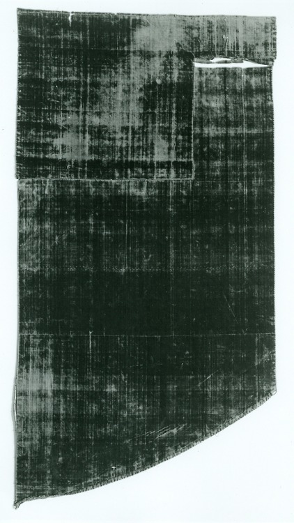 met-robert-lehman:Fragment, Robert Lehman CollectionMedium: SilkRobert Lehman Collection, 1975Metrop