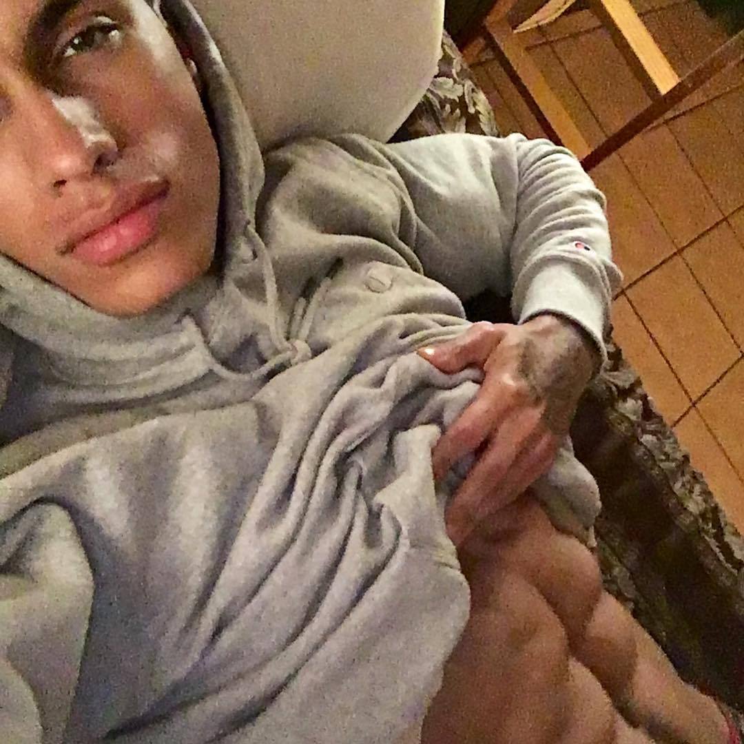 glamoxury:    glamoxury   
