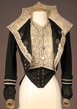 Early 1900s bodice: wool felt, contrasting embroidery and soutache