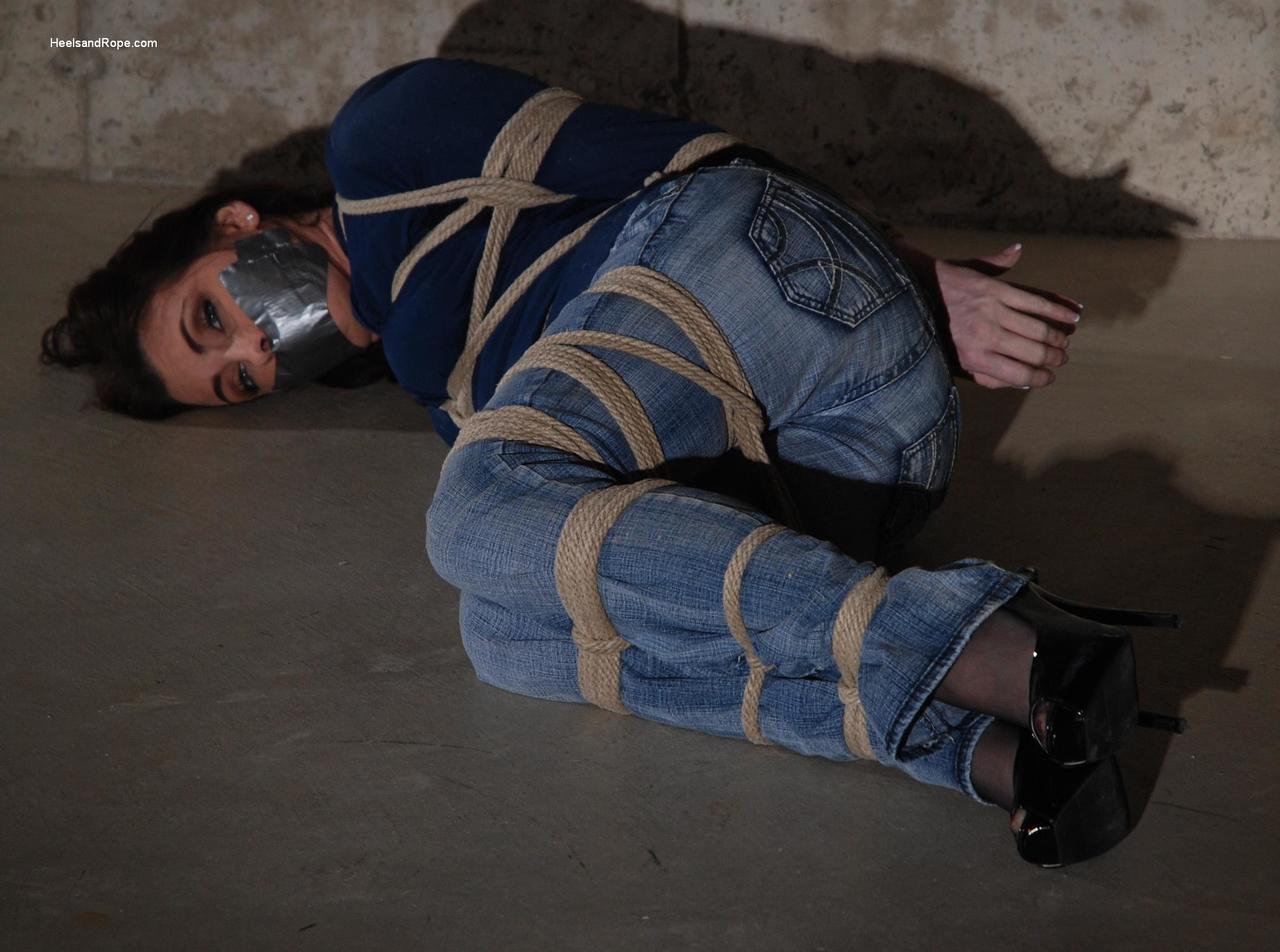bondagehedgehog:  Carmen