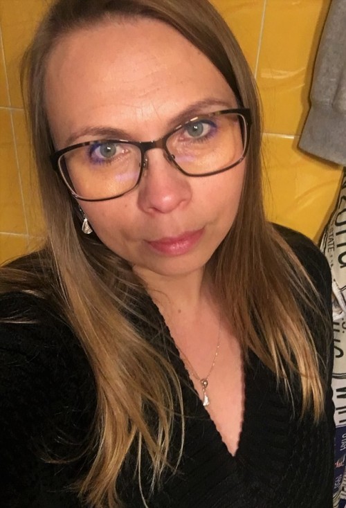 scorpiodom64: danbows1986:  murphy454:  amatorskiedymanko: Sexy Polish whore Ewa Nasza kurewka!!   S