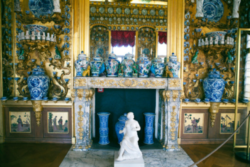 More images of the ‘Porcelain Cabinet’ at the Schloss Charlottenburg in Berlinvia; Anna Theodora Pho