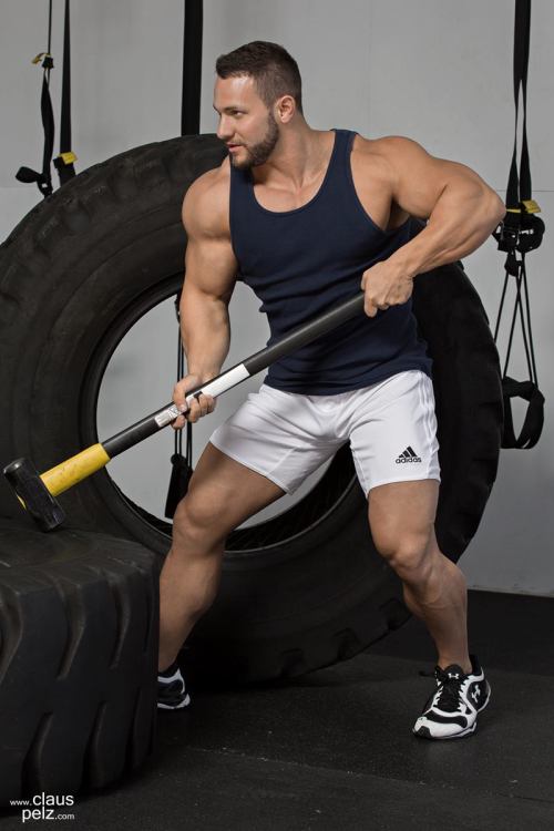 cdnlifter27:  Todd Morgan Photos: Claus Pelz