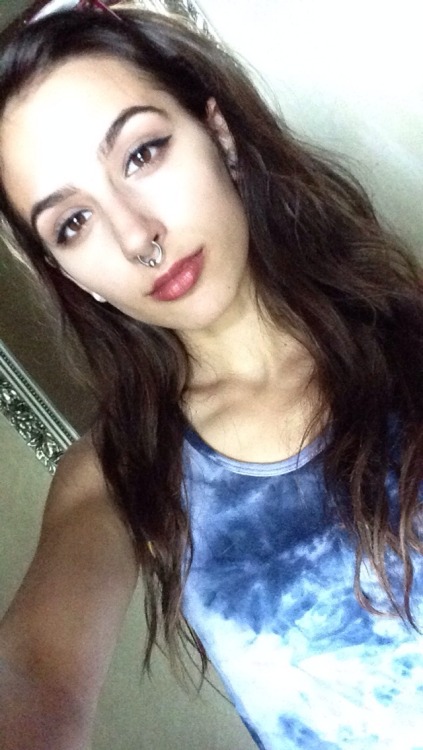 hells-cuties:  cut–up–angels:  Have i posted this before? Who knows Insta- juliana_parisi  Follow my personal^