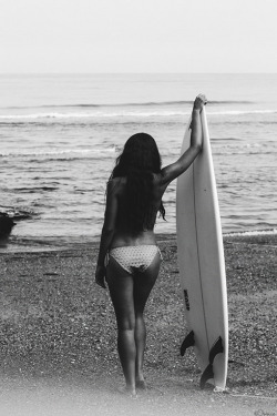 surfing-girls:  Surf Girl