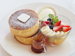 petitcho:オニジャス コーヒー ヴィレッジのホットケーキ