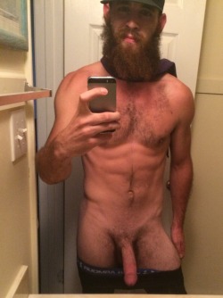 guyswithiphones-nude:  Guys with iPhones