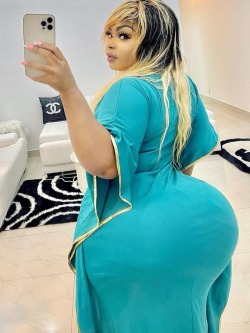 princejazziedad:DeliciouslySexy Curvy Luscious porn pictures