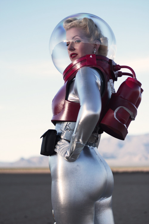 xahhx:  Space Rangers by Atomic Age Pictures 