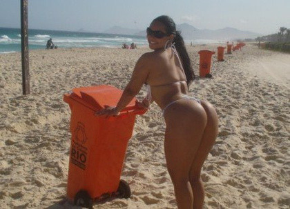 bubblebutts69:  Gorgeous Ass! ! Show off your curves. … Submit pics: bubblebuttcuties@live.com