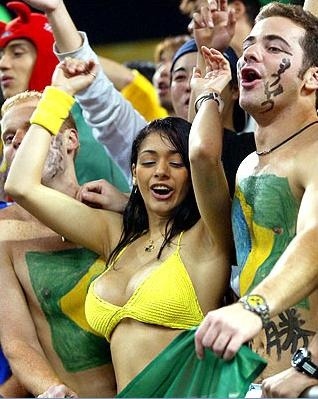 thesomedayblogger:  This is why I watch the FIFA World Cup. 