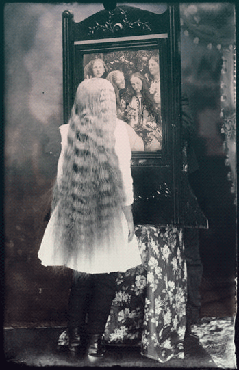 gifitup2015:GIF IT UP 2015 entry by MarisaGertzfrom New York, NY. Source material (1, 