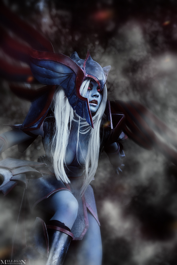 cosplayblog:   Vengeful Spirit from DotA 2   Cosplayer: Alyona  Photographer: Milligan