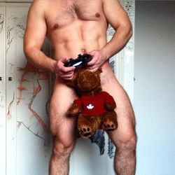 malefeed:   steve_raider: My #Canadian blood speaking 🎮 [x] #steve_raider 