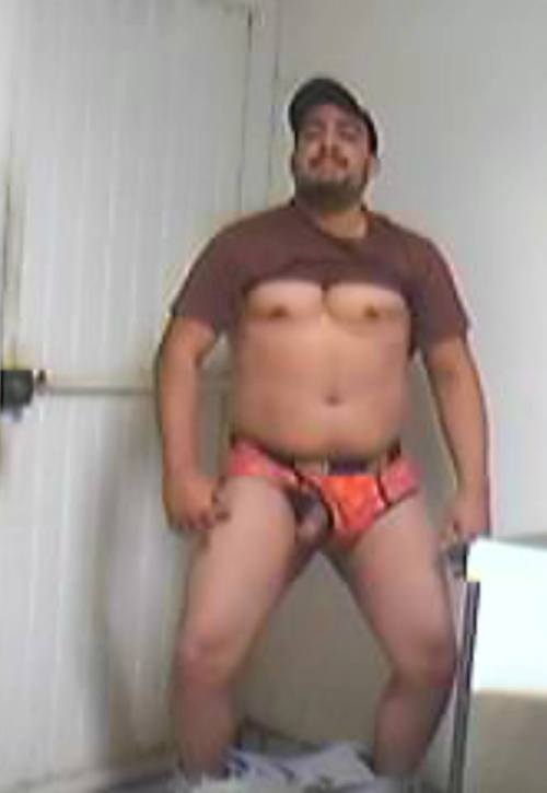 ososinaloense:  abelbear:  ESTE AMIGO SI QUE ESTA RICO  JESUS OSCAR MALDONADO   Que rico este vato!