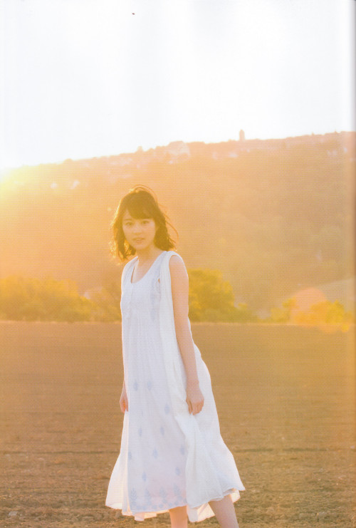 voz48reloaded:  Ikuta Erika 1st Photobook 「Tenchou」
