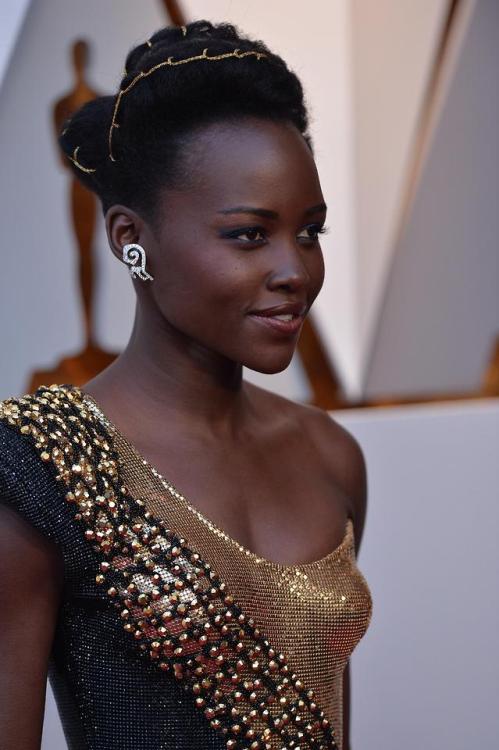 classy-cute-sexy: Lupita Nyong'o