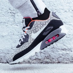 millionpairsofshoes:  crispculture:  Nike Air Max 90 LTR 08 PRM ‘Polka Dots’ - Order Online at the Nike Store  needs more shoes