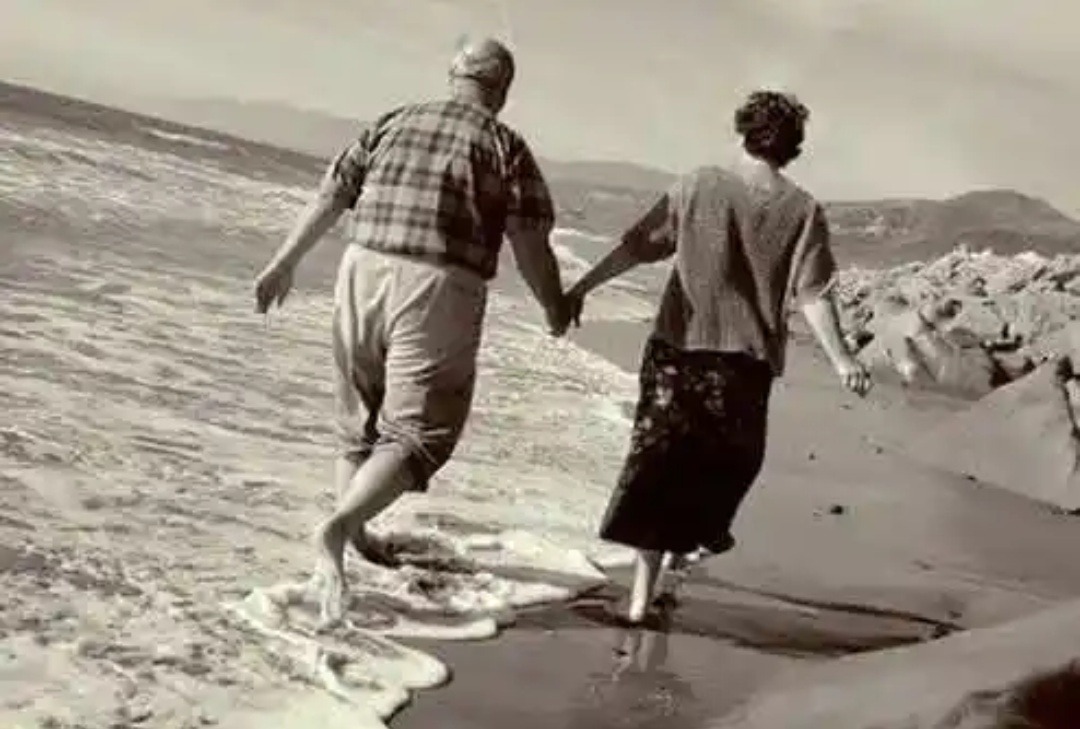 sirmarchese71:Succede a noi che siamo vicini e giochiamo all'Amore con due cuori