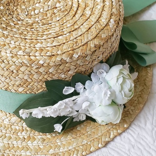 Details from a custom hat featuring Lily of the Valley flowers. . #lolitastyle #lolitafashion #class