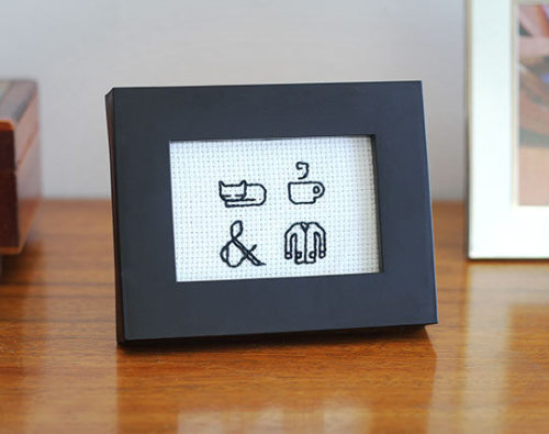 DIY Winter Cross Stitch Free Pattern from We Can Make Things.This is a beyond easy embroidery/cross 