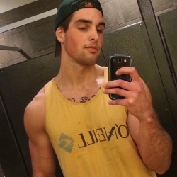 sandboytx:  Gym Selfie, Rob.“Workout=✔ .”- thatgaydude