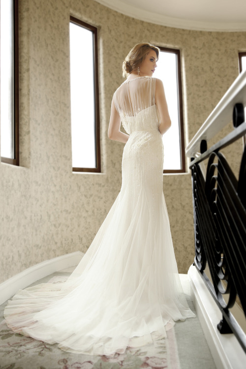 yourcocomelody: Sheath Jewel Tulle Ivory Sleeveless Wedding Dress