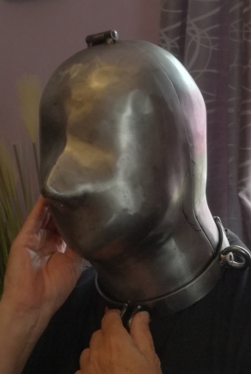 chastyjoker: First fittingObviously this piece is a custom fitting steel hood.