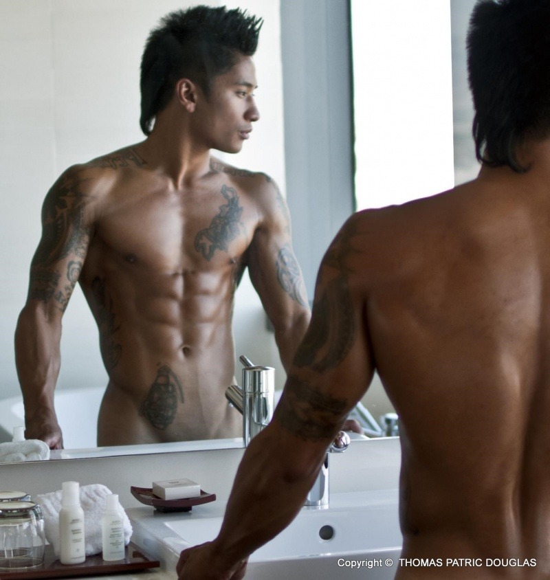 mantop10691:  20歲的美國籍亞裔紋身大屌帥哥.. Johnson