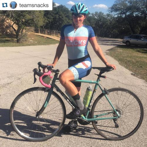 wtfkits: Back in Snacks! #Repost @teamsnacks ・・・ Our very own @kathafrath showing off her new skinsu