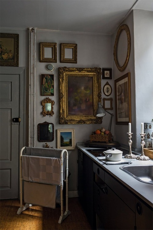 gravityhome:Grey Christmas home | photos by Andreas Mikkel HansenFollow Gravity Home: Blog - Instagr
