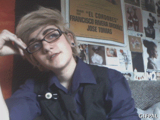 dirk-nep:  sedirktive:  crocke-r:  oKAY SO I AWAS TYRING TO TAKE A GIF OF ME LOOING