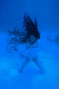 X Art Underwater