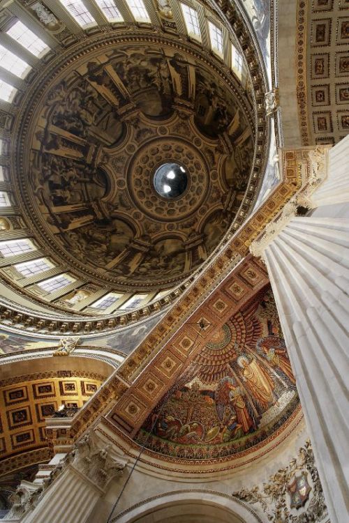 this-beautiful-life: St. Paul’s Cathedral. It is one of Europe’s largest cathedrals and its dome is